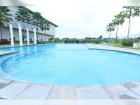 Nikmati Kolam Renang di Hotel Kelas Tiga&nbsp;
