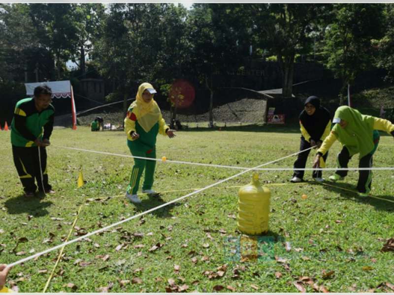 Outbond Family Gathering, Wadah Tumbuhkan Revolusi Mental Guru