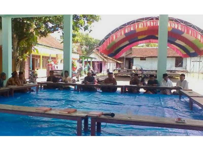 Sedekah Bumi, Desa Cendono Kecamatan Padangan Adakan Pengajian dan Wayang Kulit