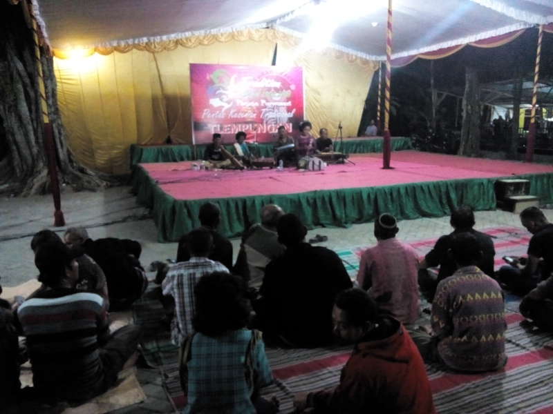 Gelar Tlempungan di Sedekah Bumi Mbah Gerit