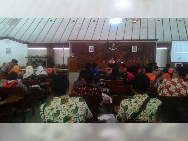 Kang Yoto Bakal Beri Beasiswa bagi 1.000 Mahasiswa AKN