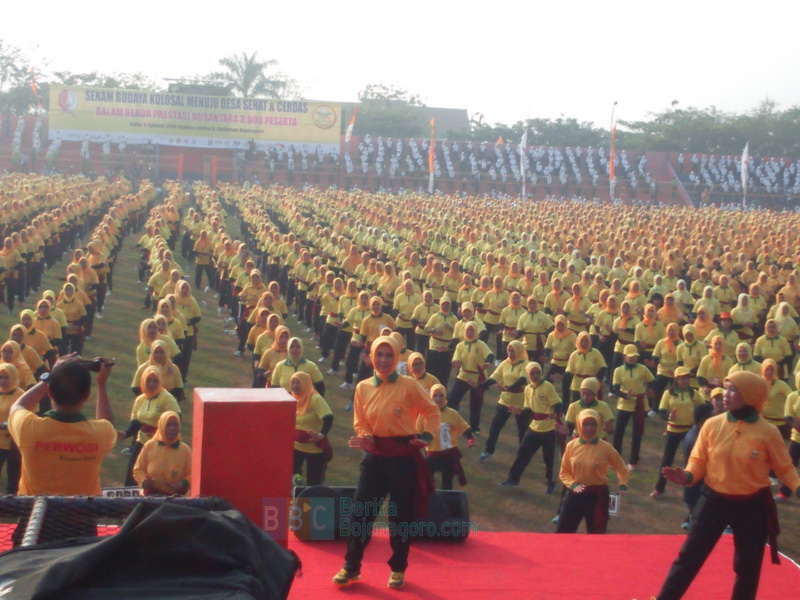 Ribuan Peserta Senam Padati Stadion Letjen H Soedirman Bojonegoro