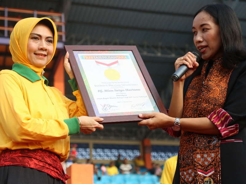 Pecahkan Rekor Prestasi Nusantara