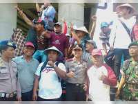 Aksi Unjukrasa di Fly Over Blok Cepu Berlangsung 30 Menit