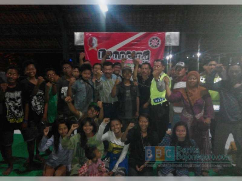 PMII Bojonegoro Bersama Sanggar Putra Bima Rintis Taman Baca di Terminal Rajekwesi