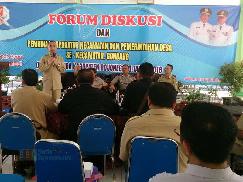 Perangkat Desa se-Kecamatan Gondang Diminta Kompak Saat Bekerja