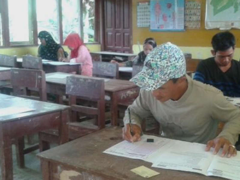 Peserta Ujian Paket A dan B di Bojonegoro Belum Terima SKHUN