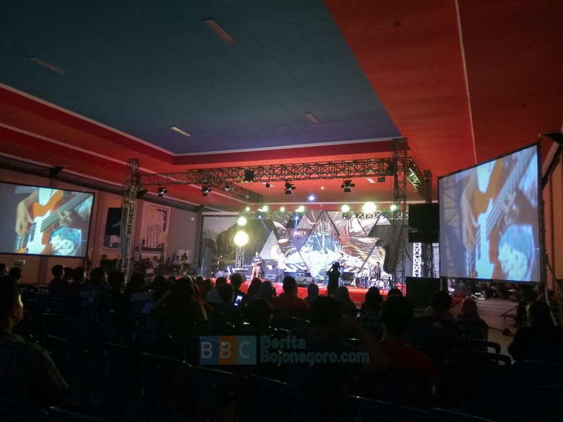 Malam Ini Bojazznegoro #2 Manjakan Telinga Penonton Bojonegoro
