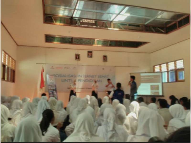 Giliran SMPN 1 Purwosari Terima Sosialisasi Internet Sehat