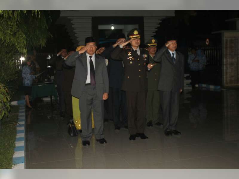 Dandim Pimpin Apel Kehormatan dan Renungan Suci