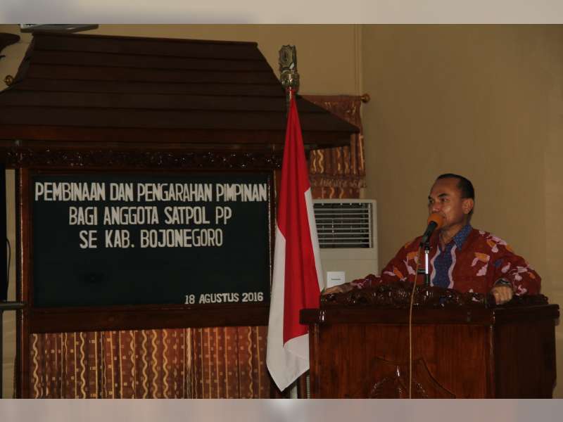 Wabup Setyo Hartono Beri Arahan Anggota Satpol PP