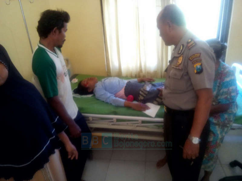 Tabrakan Dua Motor di Bubulan, Satu Orang Terluka