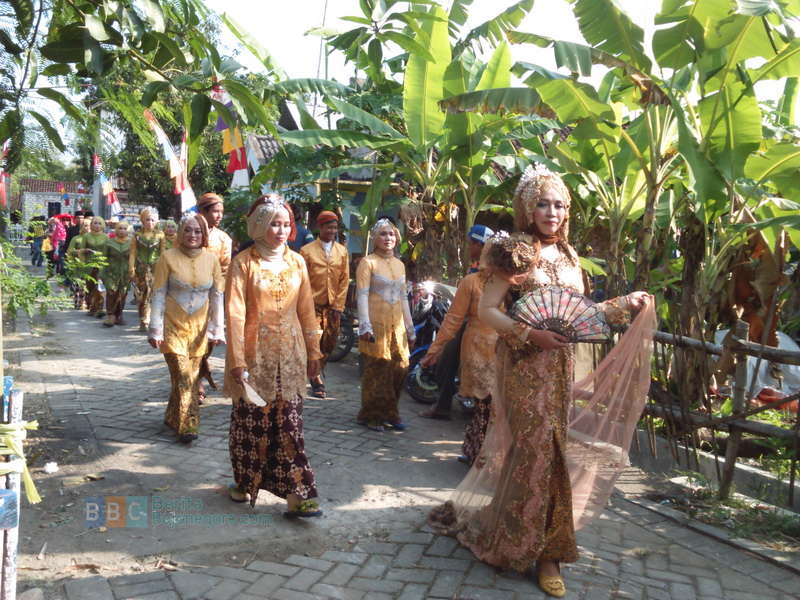 Adu Kreasi Antar RT di Karnaval Desa/Kecamatan Kapas