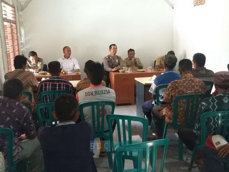 Polsek Kalitidu Sosialisasikan Bahaya Tambang Pasir Mekanik