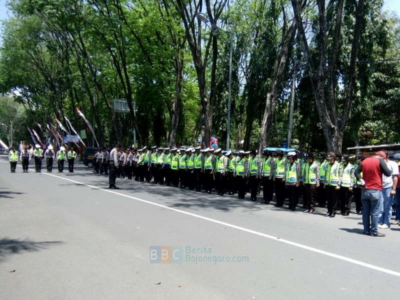 Pemberangkatan CJH Kloter 50 Berlangsung Aman