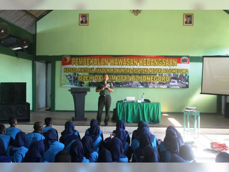 Kodim 0813 Bojonegoro Bekali Mahasiswa AKN dengan Wawasan Kebangsaan