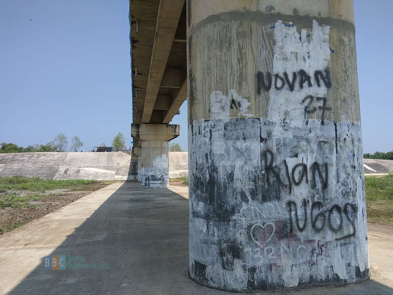 Corat-Coret di Bendung Gerak