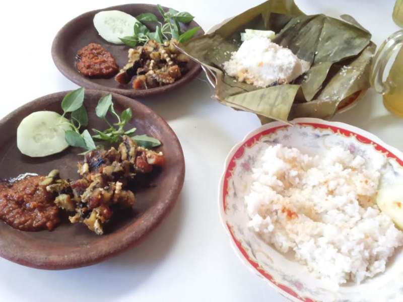 Rica-rica Belut Nasi Jagung di Pondok Salak Bendo 57cabc2d-belut-enak.lg