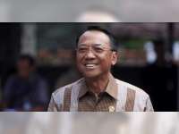 Pak Jero Wacik Selalu Tersenyum