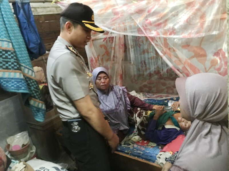 Kapolres Sambangi Keluarga Korban Gantung Diri