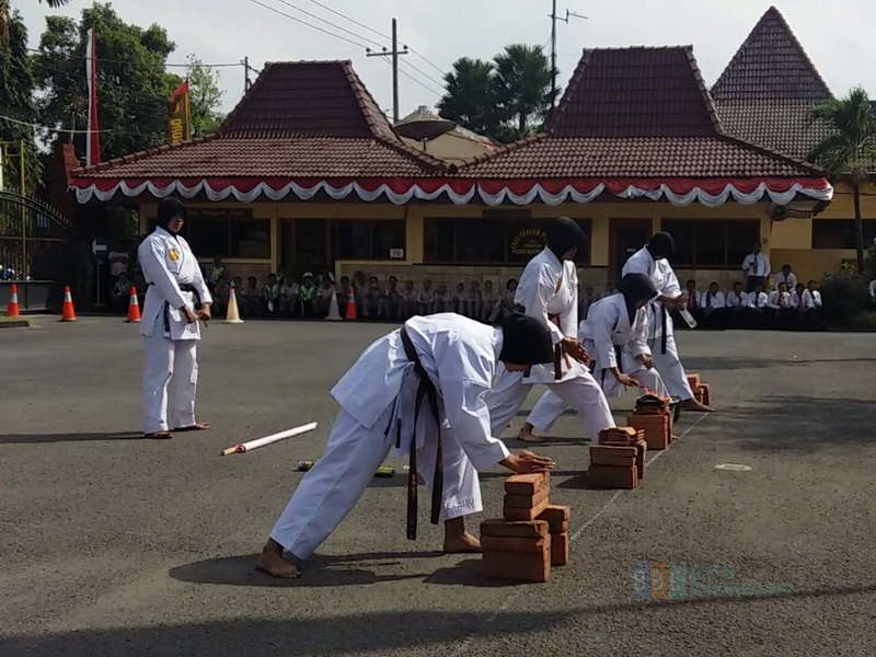 Meski Wanita, Sebagai Polisi Tetap Dituntut Jago Bela diri