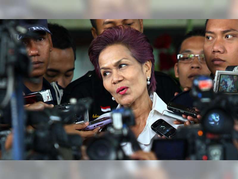 Oh Bu Miranda, Sang Sosialita