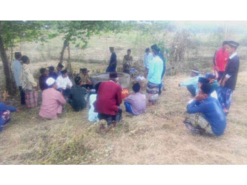 Warga Dusun Kali Glonggong- Gayam Adakan Sedekah Bumi di Sendang Kelor