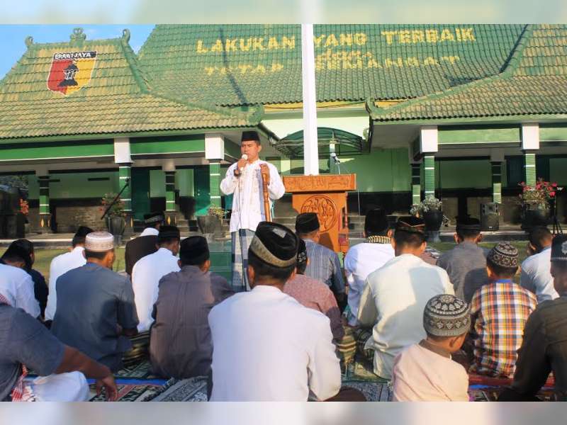 Kodim 0813 Bojonegoro Kurban 1 Sapi dan 4 Kambing