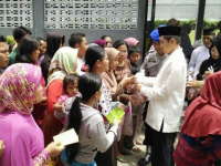 Polres Bojonegoro Bagikan 1.300 Paket Daging Kurban