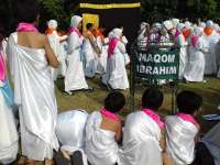 SD Muhammmadiyah 2 Bojonegoro Latihan Manasik Haji dan Umrah