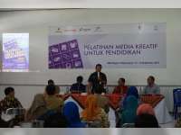 Puluhan Guru di Bojonegoro Belajar Membuat Media Kreatif Pengajaran