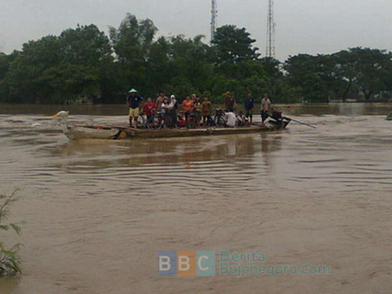 Dishub Mulai Pikirkan Nasib Pekerja Perahu Tambangan Bojonegoro-Trucuk