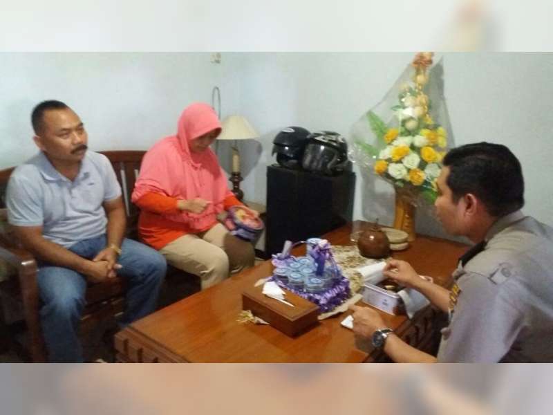 Tingkatkan Kesolidan, Kapolres Bojonegoro Blusukan ke Rumah Anggota