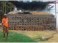 Batu Bata di Musim Kemarau