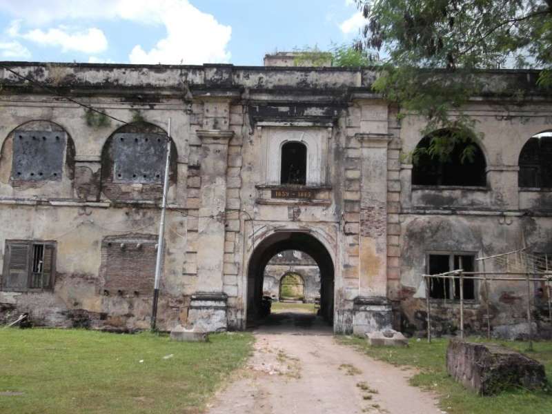 Jalan-jalan ke Benteng Pendem Ngawi
