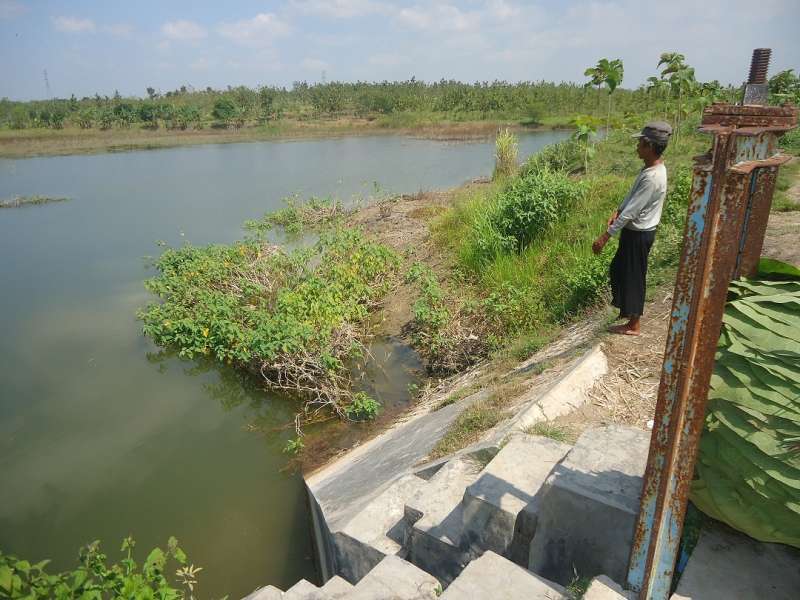Cadangan Air di Waduk dan Embung Mulai Berkurang