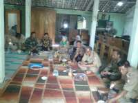 Kapolsek Kanor Hadiri Pertemuan Kepala Desa se-Kecamatan