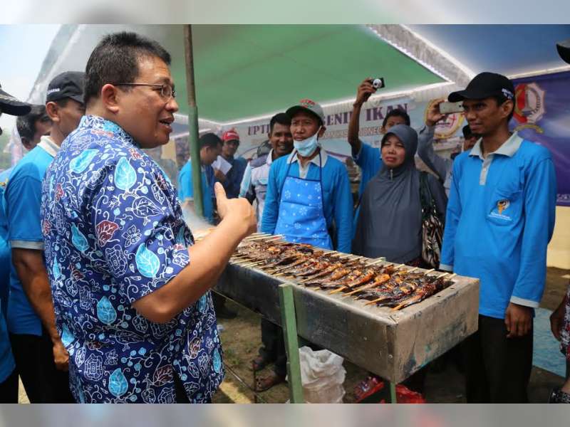 Pemkab Bojonegoro Gelar Kegiatan Gemar Makan Ikan di Kecamatan Malo
