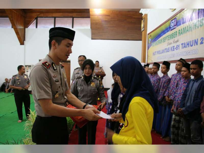 Satlantas Gelar Tasyakuran Bersama Anak Yatim
