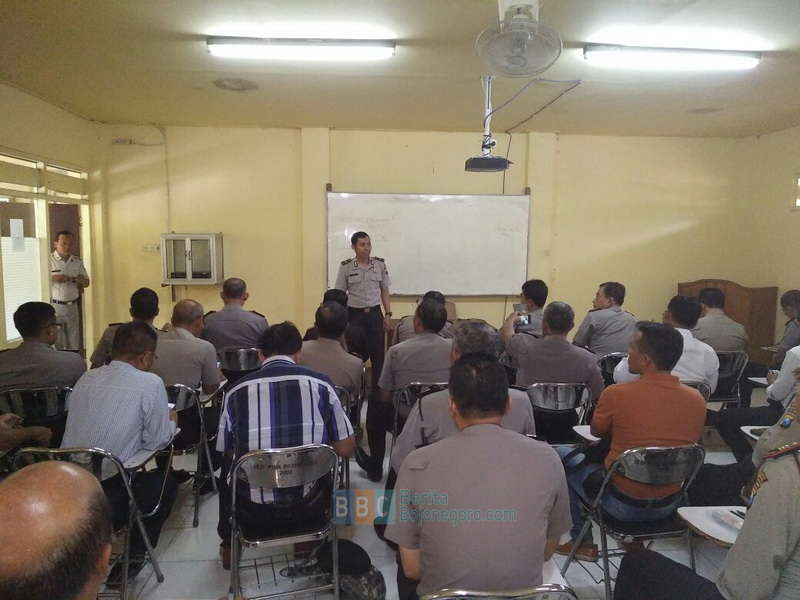 Polres Lakukan Tes Psikologi Anggota Polisi Pemegang Senpi