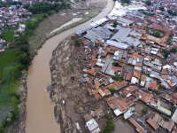 Forum Kartar Gayam dan JIMBojonegoro Galang Bantuan Korban Banjir Garut