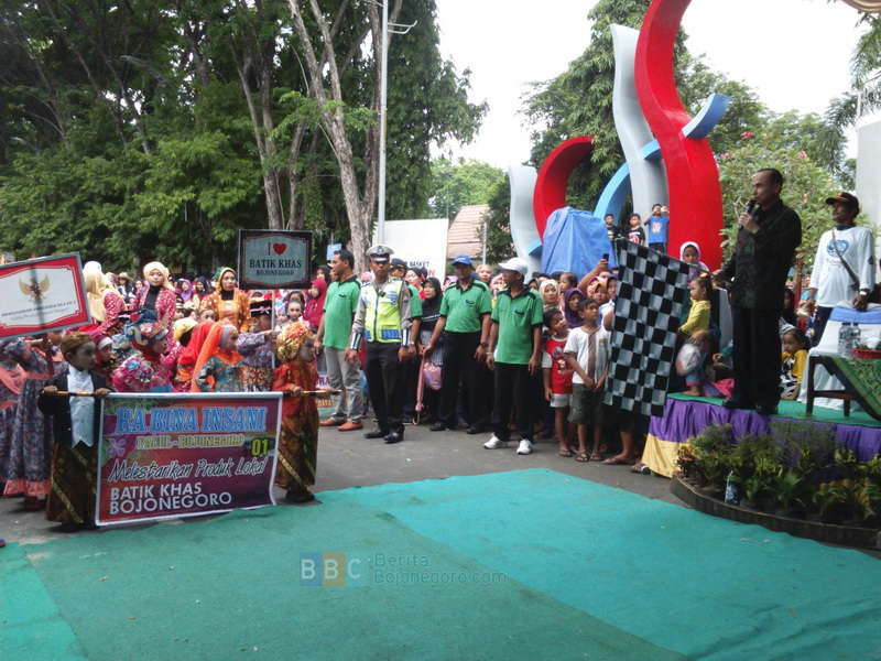 Pawai Budaya TK/RA Diberangkatkan oleh Wakil Bupati