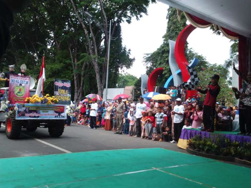 Kontingen Pawai Budaya Tingkat SD dan SMP Diberangkatkan
