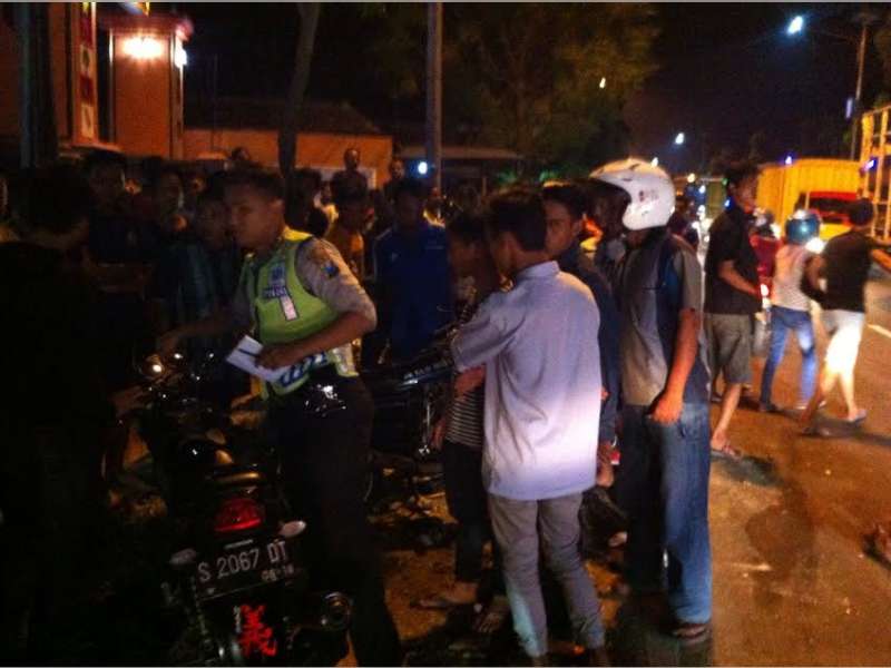 Tabrakan di Kapas, Empat Orang Luka-luka