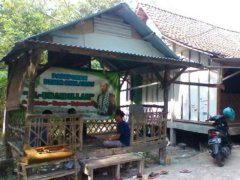 Tiap 1 Suro, Ratusan Pengunjung Antri Umbah Keris