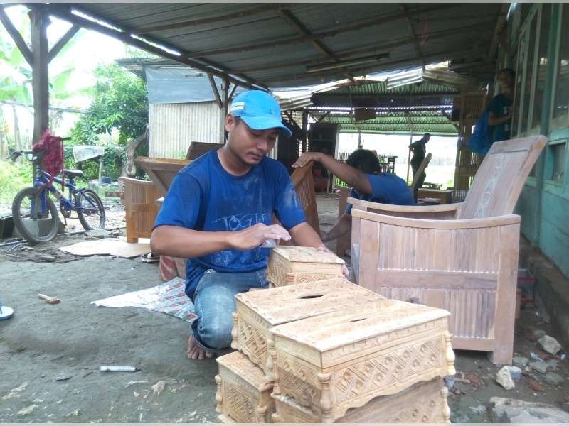 Penjualan Souvenir Kasiman Sepi, Perajin Kurangi Produksi