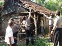 Bedah Rumah Polisi Peduli