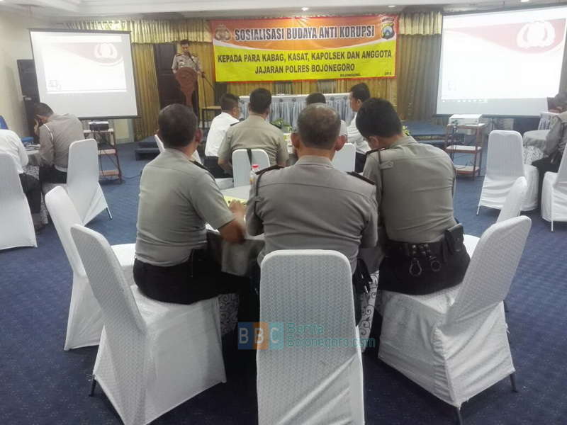 Polres Bojonegoro Sosialisasikan Budaya Anti Korupsi Kepada Anggota