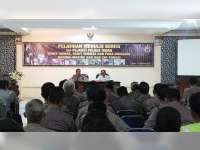 Polres Tuban Berikan Pelatihan Menulis Bagi Para Anggota