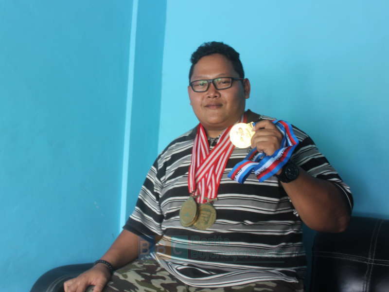Dedi Apriyanto, Lifter Peraih Emas PON Jabar 2016